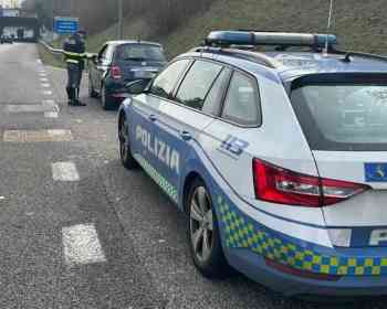 马尔彭萨机场严查路边“等客司机”，3天开出95张罚单