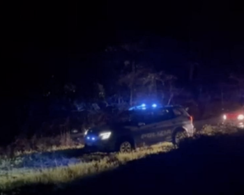 准备劫持运钞车？14人被捕，警方查获大量军火装备