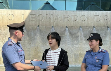 中国游客在罗马弄丢电脑，登机前最后一刻宪兵空降送回！