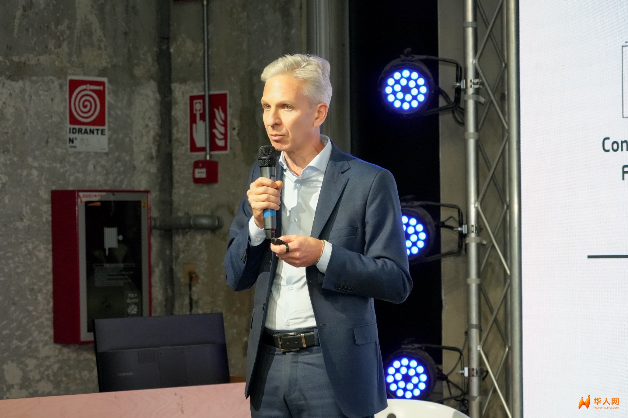 IMG_2249.JPG IMG_2249.JPG