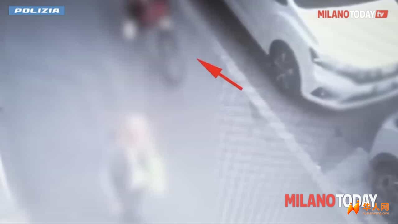 Rapinatore ladro in bici.jpg