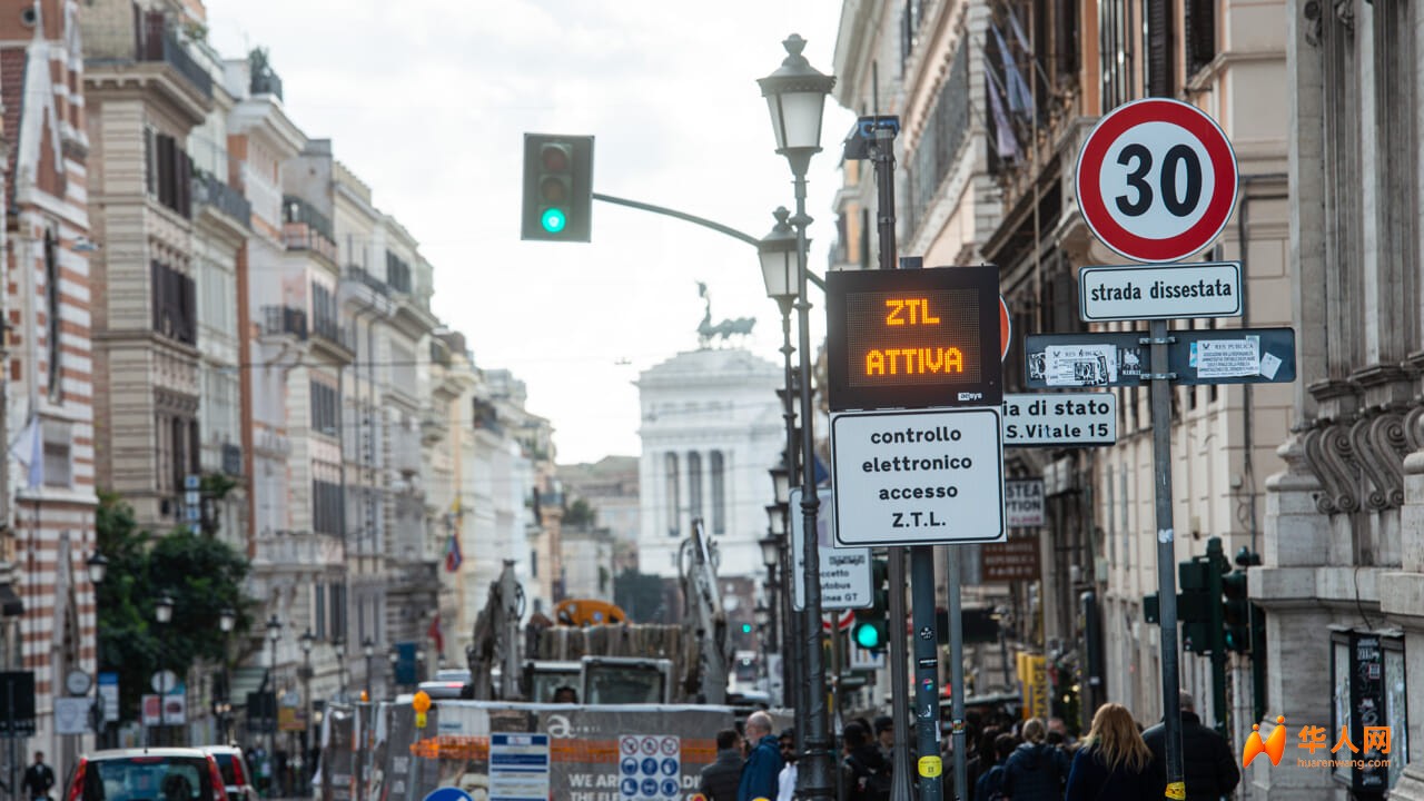 centro storico 30 - foto LaPresse.jpg