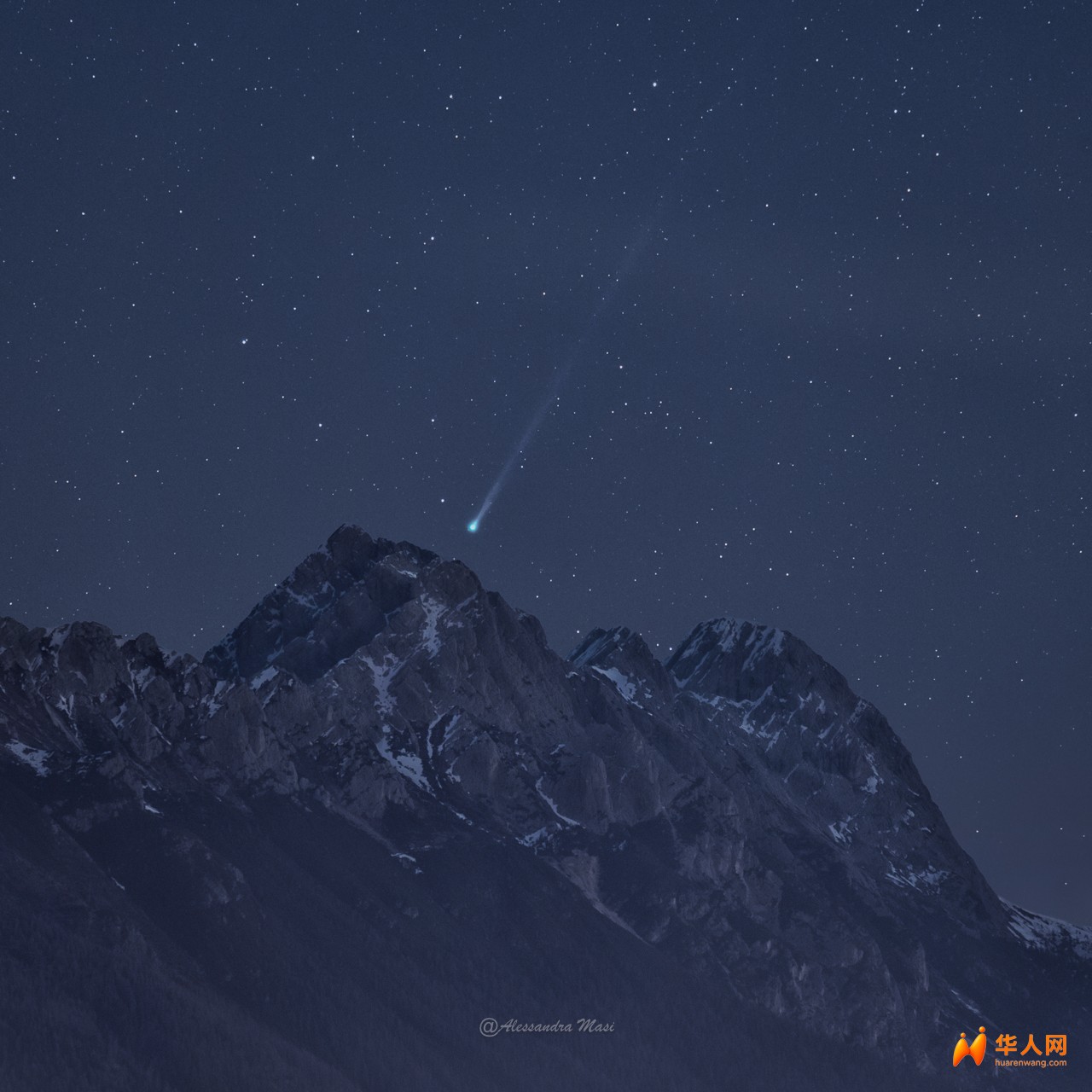 cometa-sulle-dolomiti-orig.jpg